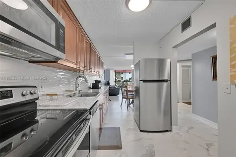 5300 NE 24th Terrace Fort Lauderdale FL 33308