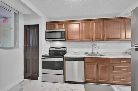 5300 NE 24th Terrace Fort Lauderdale FL 33308