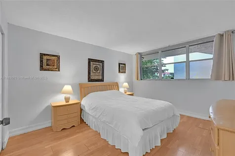 5300 NE 24th Terrace Fort Lauderdale FL 33308