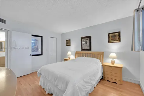 5300 NE 24th Terrace Fort Lauderdale FL 33308