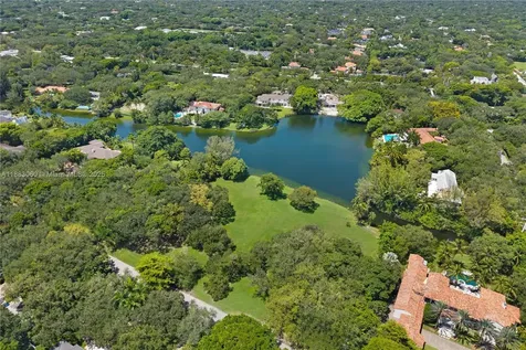 10600 Lakeside Drive Coral Gables FL 33156
