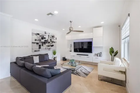 8292 Triana Point Avenue Boynton Beach FL 33473