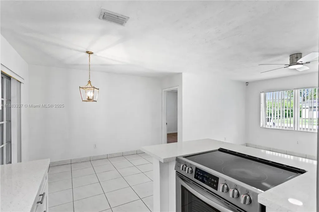 7030 Tyler Street Hollywood FL 33024