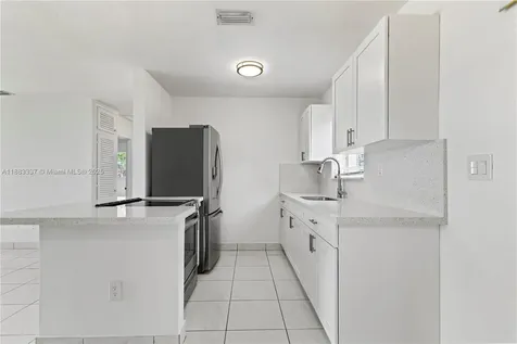 7030 Tyler Street Hollywood FL 33024