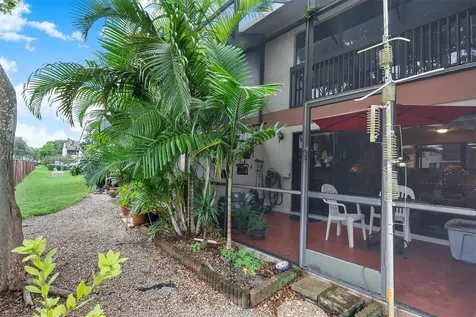 4347 SW 70th Terrace Davie FL 33314