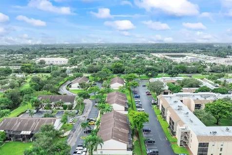 4347 SW 70th Terrace Davie FL 33314