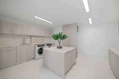 1643 Brickell Avenue Miami FL 33129