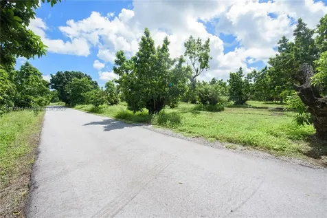 23451 SW 162nd Avenue Homestead FL 33031