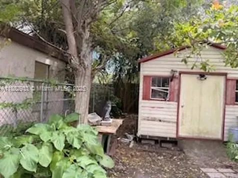 3040 NW 65th Street Miami FL 33147