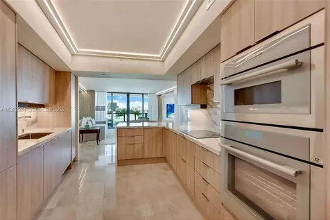 1455 Ocean Drive Miami Beach FL 33139