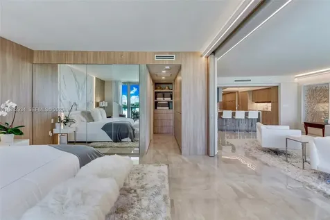 1455 Ocean Drive Miami Beach FL 33139