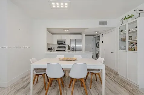 Miami Beach FL 33139