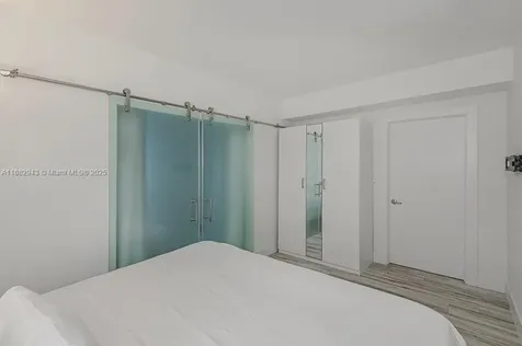 Miami Beach FL 33139