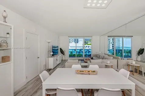 Miami Beach FL 33139