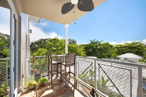 3540 Main Highway Coconut Grove FL 33133