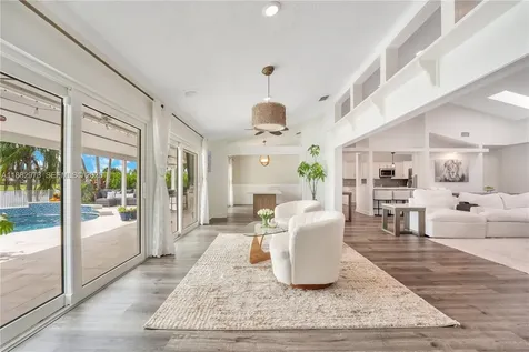 7104 SE Bunker Hill Drive Hobe Sound FL 33455