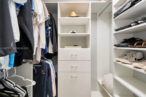 7104 SE Bunker Hill Drive Hobe Sound FL 33455