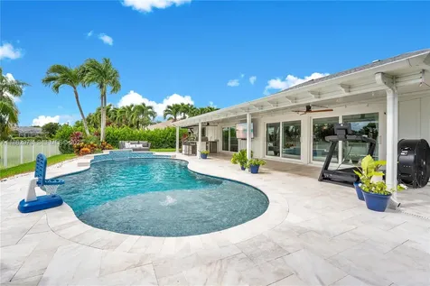 7104 SE Bunker Hill Drive Hobe Sound FL 33455