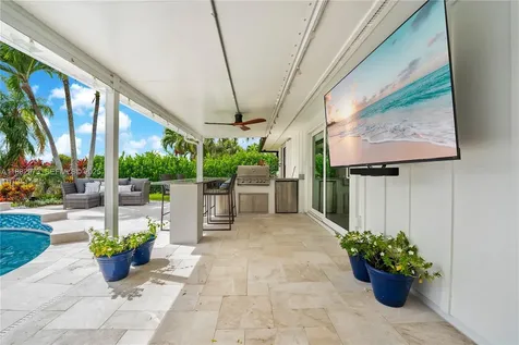 7104 SE Bunker Hill Drive Hobe Sound FL 33455