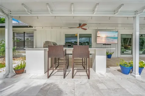 7104 SE Bunker Hill Drive Hobe Sound FL 33455