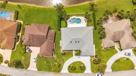 7104 SE Bunker Hill Drive Hobe Sound FL 33455