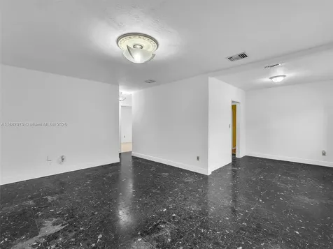 3680 NW 16th Street Miami FL 33125