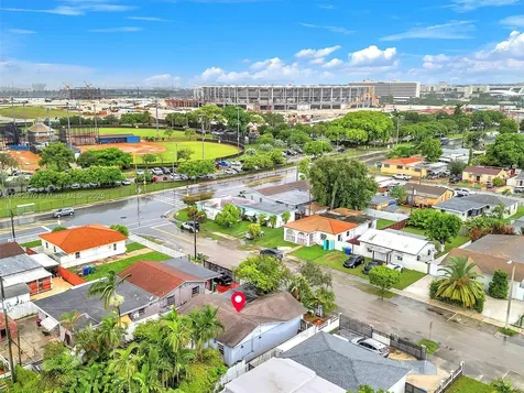 3680 NW 16th Street Miami FL 33125