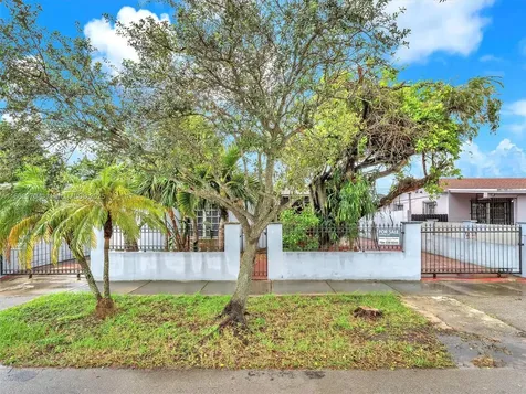 3680 NW 16th Street Miami FL 33125