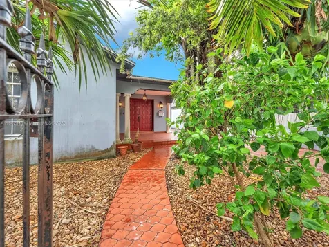 3680 NW 16th Street Miami FL 33125