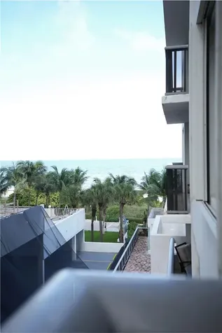 6039 Collins Avenue Miami Beach FL 33140