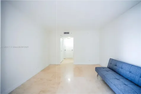 6039 Collins Avenue Miami Beach FL 33140