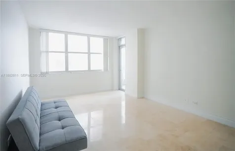 6039 Collins Avenue Miami Beach FL 33140