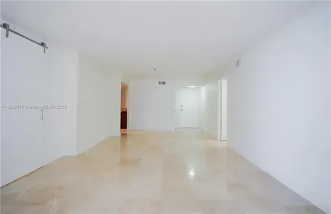 6039 Collins Avenue Miami Beach FL 33140