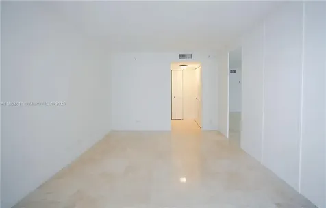 6039 Collins Avenue Miami Beach FL 33140