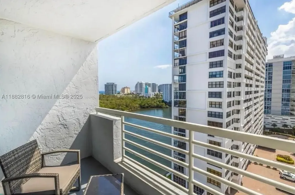 2670 E Sunrise Boulevard Fort Lauderdale FL 33304