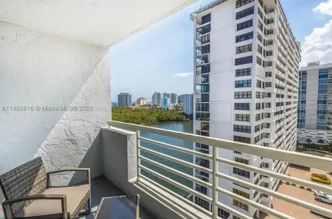 2670 E Sunrise Boulevard Fort Lauderdale FL 33304