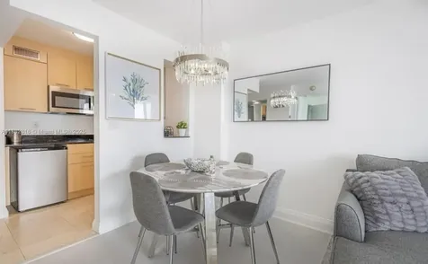 2670 E Sunrise Boulevard Fort Lauderdale FL 33304