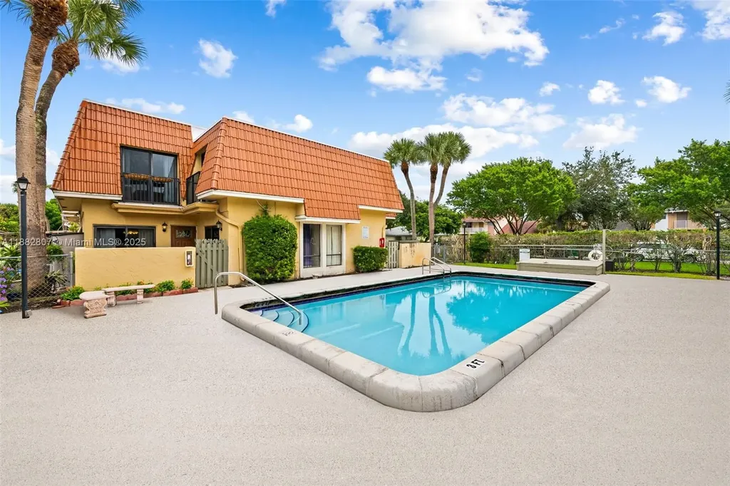 4242 NW 114th Terrace Coral Springs FL 33065