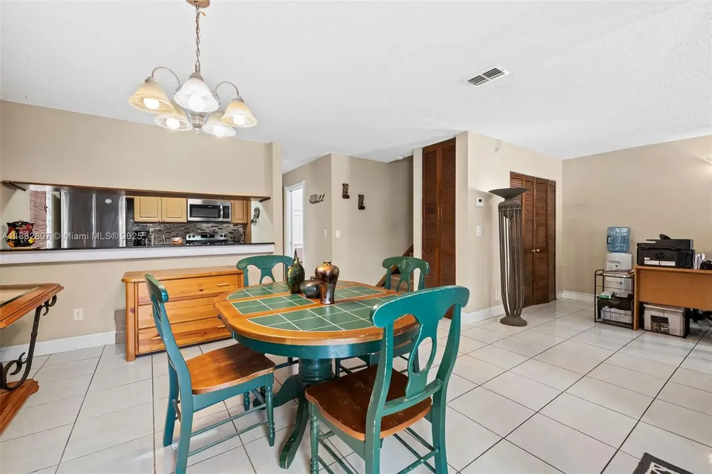 4242 NW 114th Terrace Coral Springs FL 33065