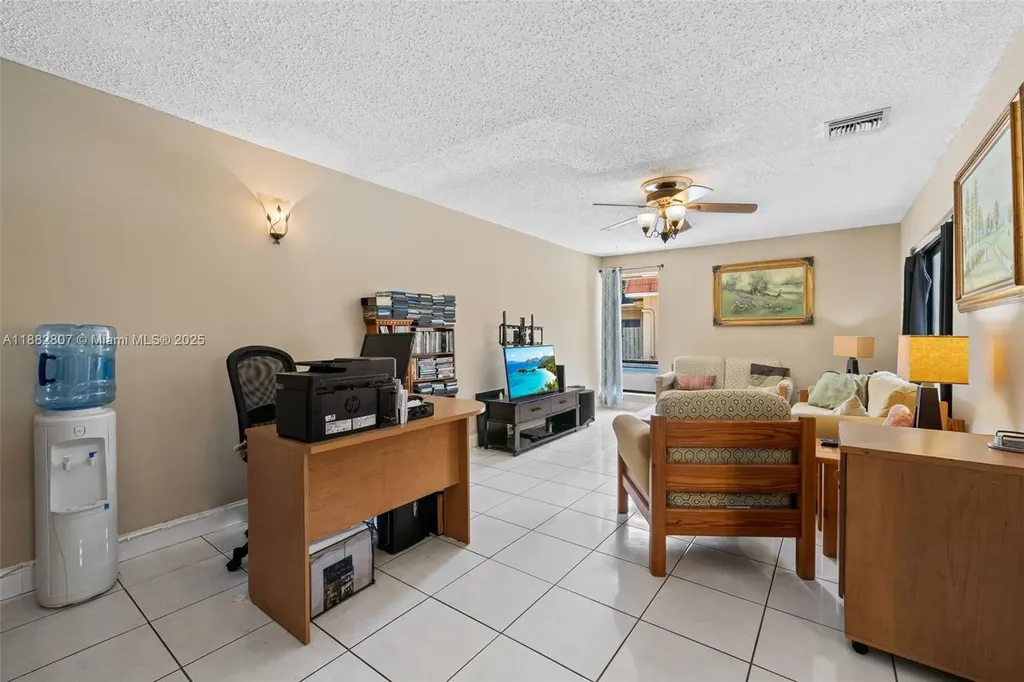 4242 NW 114th Terrace Coral Springs FL 33065