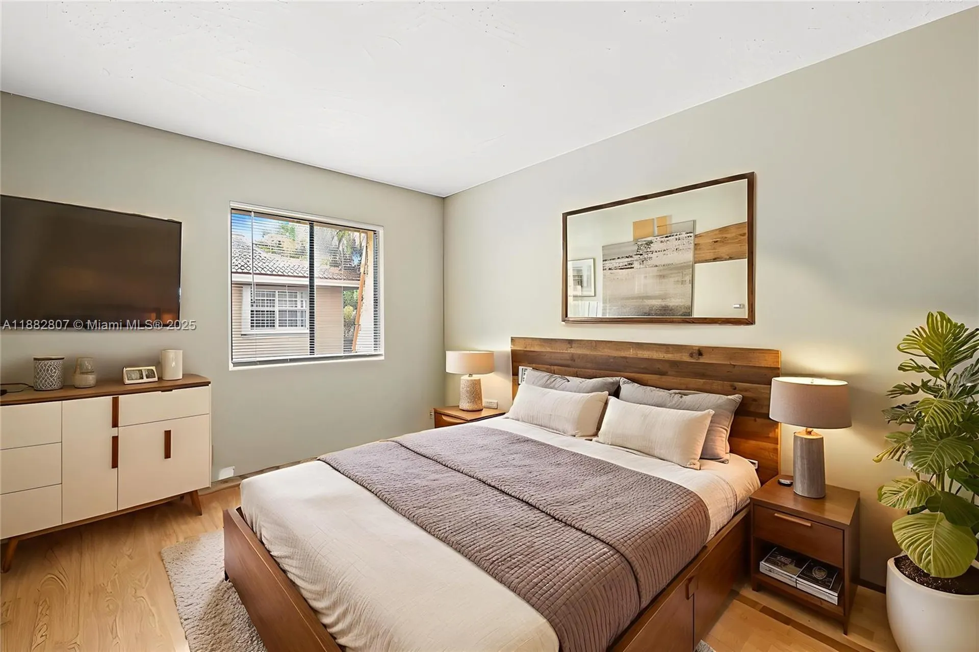 4242 NW 114th Terrace Coral Springs FL 33065