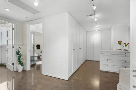 18201 Collins Avenue Sunny Isles Beach FL 33160