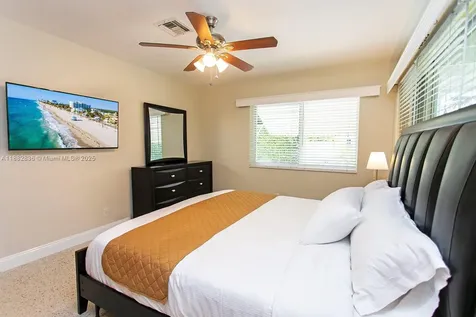 809 S 17th Avenue Hollywood FL 33020