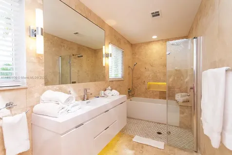 809 S 17th Avenue Hollywood FL 33020
