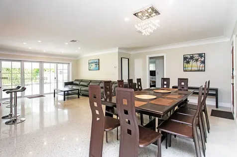 809 S 17th Avenue Hollywood FL 33020