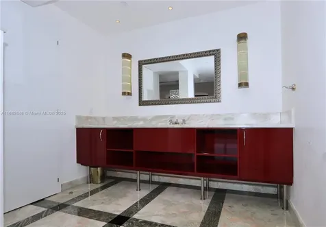 1000 Island Boulevard Aventura FL 33160