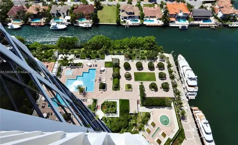 1000 Island Boulevard Aventura FL 33160