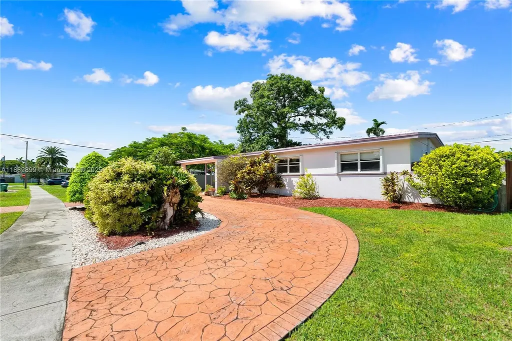 9835 SW 197th Street Cutler Bay FL 33157