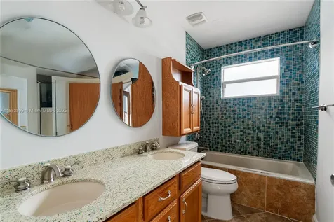 9835 SW 197th Street Cutler Bay FL 33157
