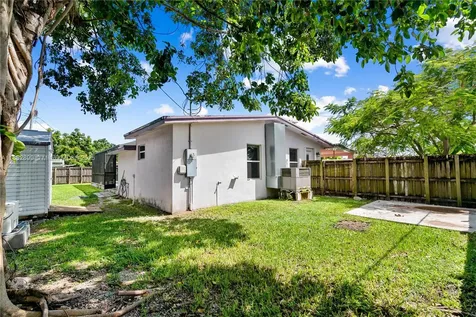 9835 SW 197th Street Cutler Bay FL 33157